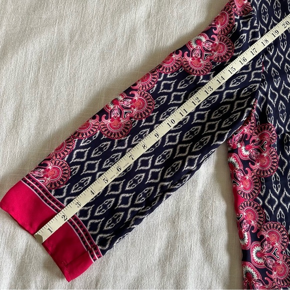 Rose & Olive Womens Pink Navy Geometric Long Sleeve Top Sz L Boho Career Flowy - Picture 6 of 9